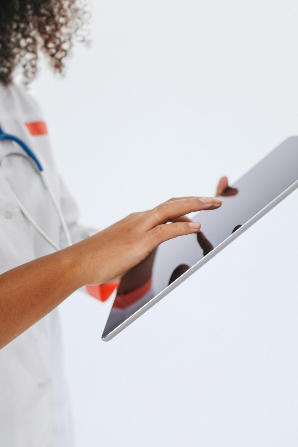 Building Measurable Wellness With AI and Clinical Oversight 37 pexels polina tankilevitch 5234506
