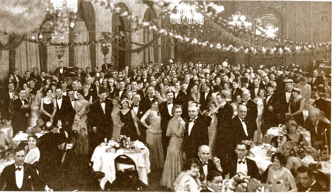 A Rare Look Inside The 100-Year-Old Jonathan Club in DTLA - LA Weekly