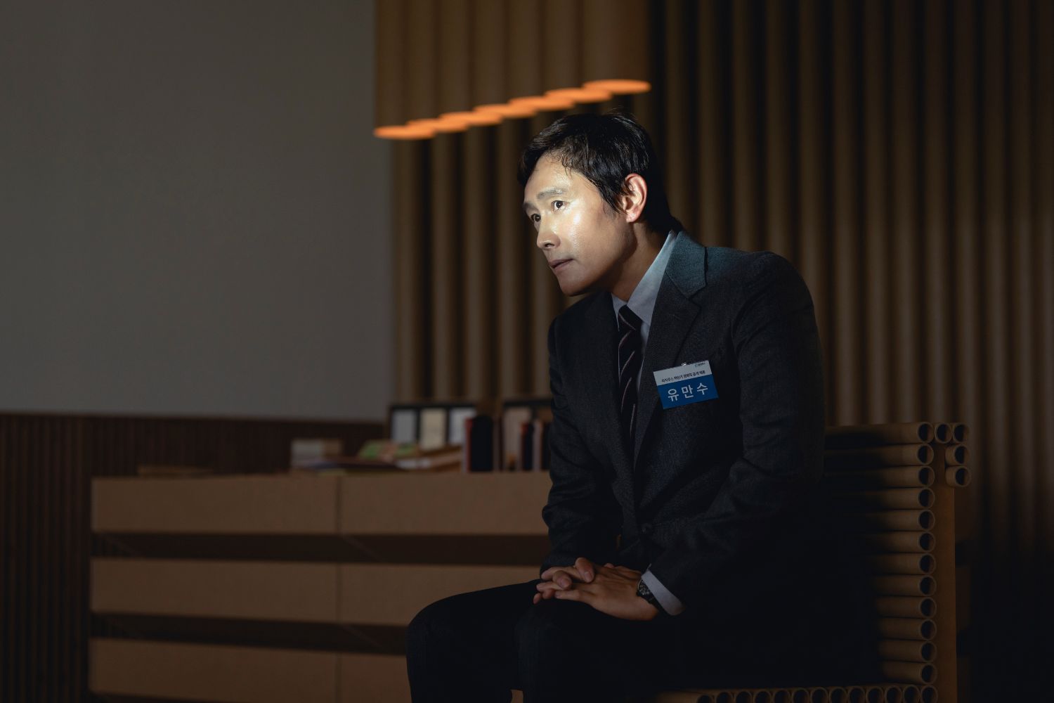 Director Park Chan-wook on His Latest Ax to Grind, ‘No Other Choice’ 43 NO OTHER CHOICE Still 02 Courtesy of NEON
