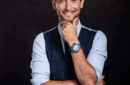 original 6C9FC432 7017 43D8 8A0E 292800A88684