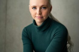 image1 Laurie Faulkner