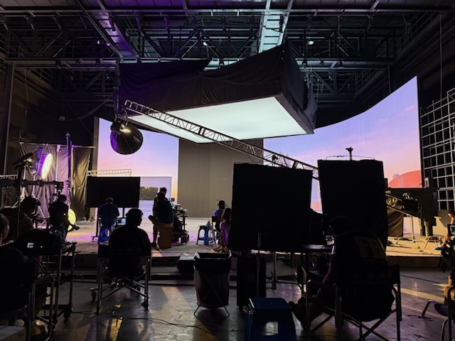 Katherine Shen: Bringing a Cinematic Language to Automotive Advertising 41 Scania bts 2