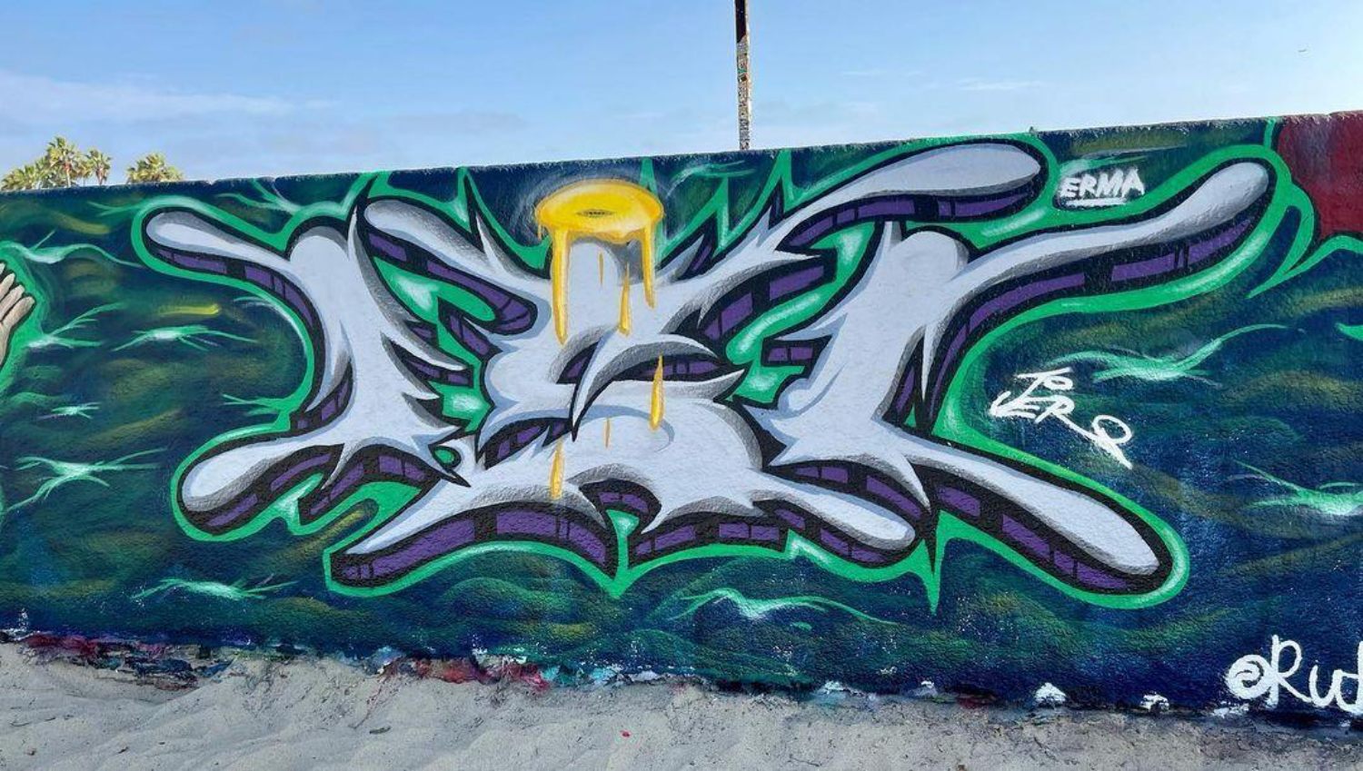 Spraying the Gospel: LA’s Iron Sharpens Iron Crew in the ‘God Loves You’ Era 40 1000011003